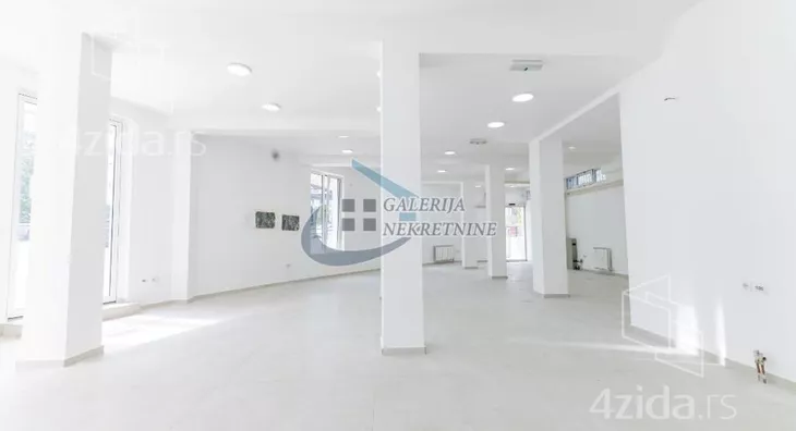 Lokal | 4zida