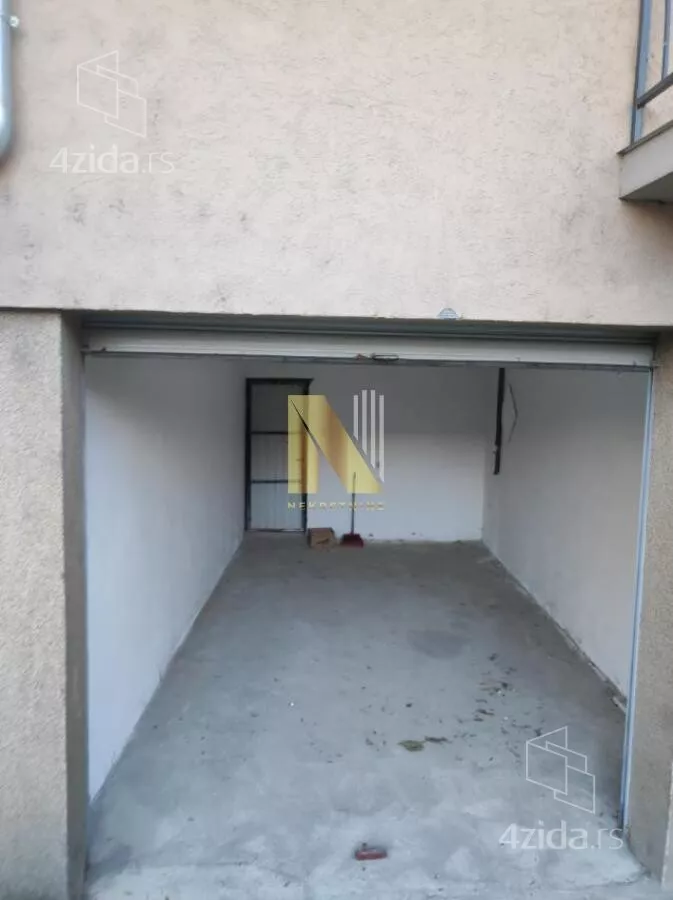 Garaža | 4zida