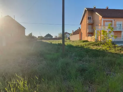 Okolne lokacije | 4zida.rs