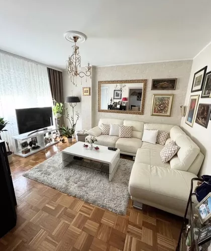 Jurija Gagarina bb | 4zida.rs