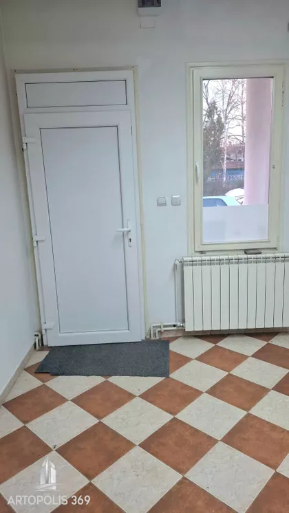 Milana Uzelca | 4zida.rs