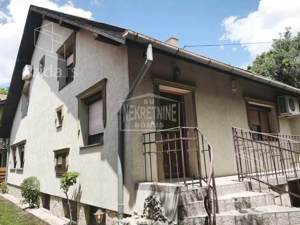 Kuća | 4zida