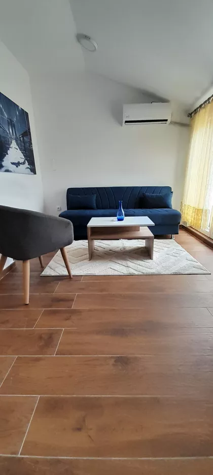Dušana Jerkovića 18a | 4zida.rs
