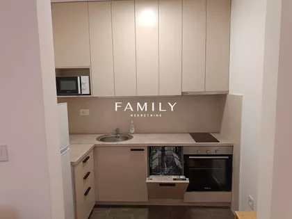 Trg Komenskog | 4zida.rs