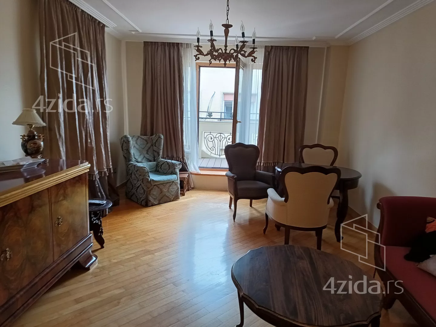 Četvoroiposoban stan | 4zida