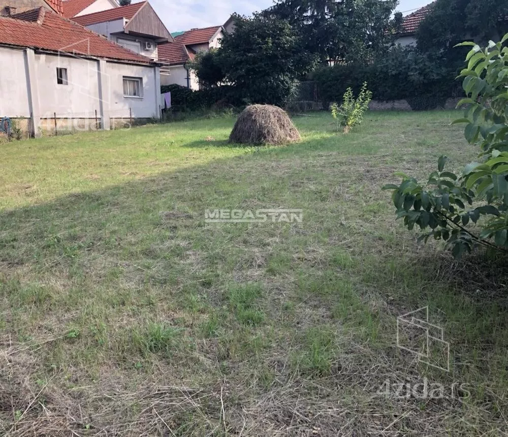 Građevinsko zemljište | 4zida