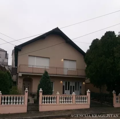 Vašarište | 4zida.rs