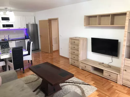 Zetska 26 | 4zida.rs