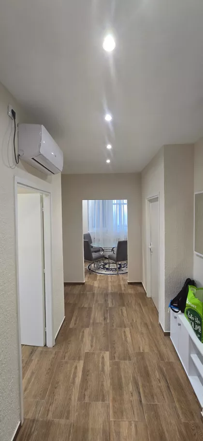 Vojnički Trg | 4zida.rs