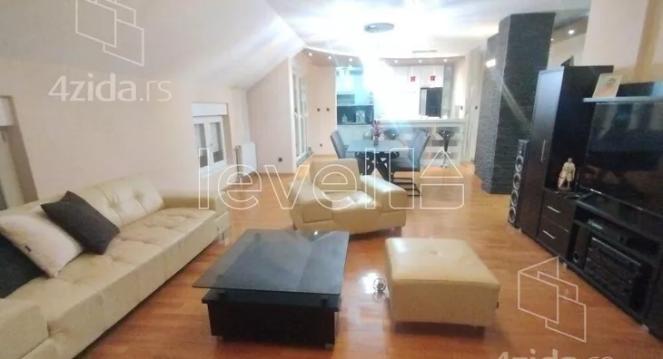 Petosoban stan | 4zida