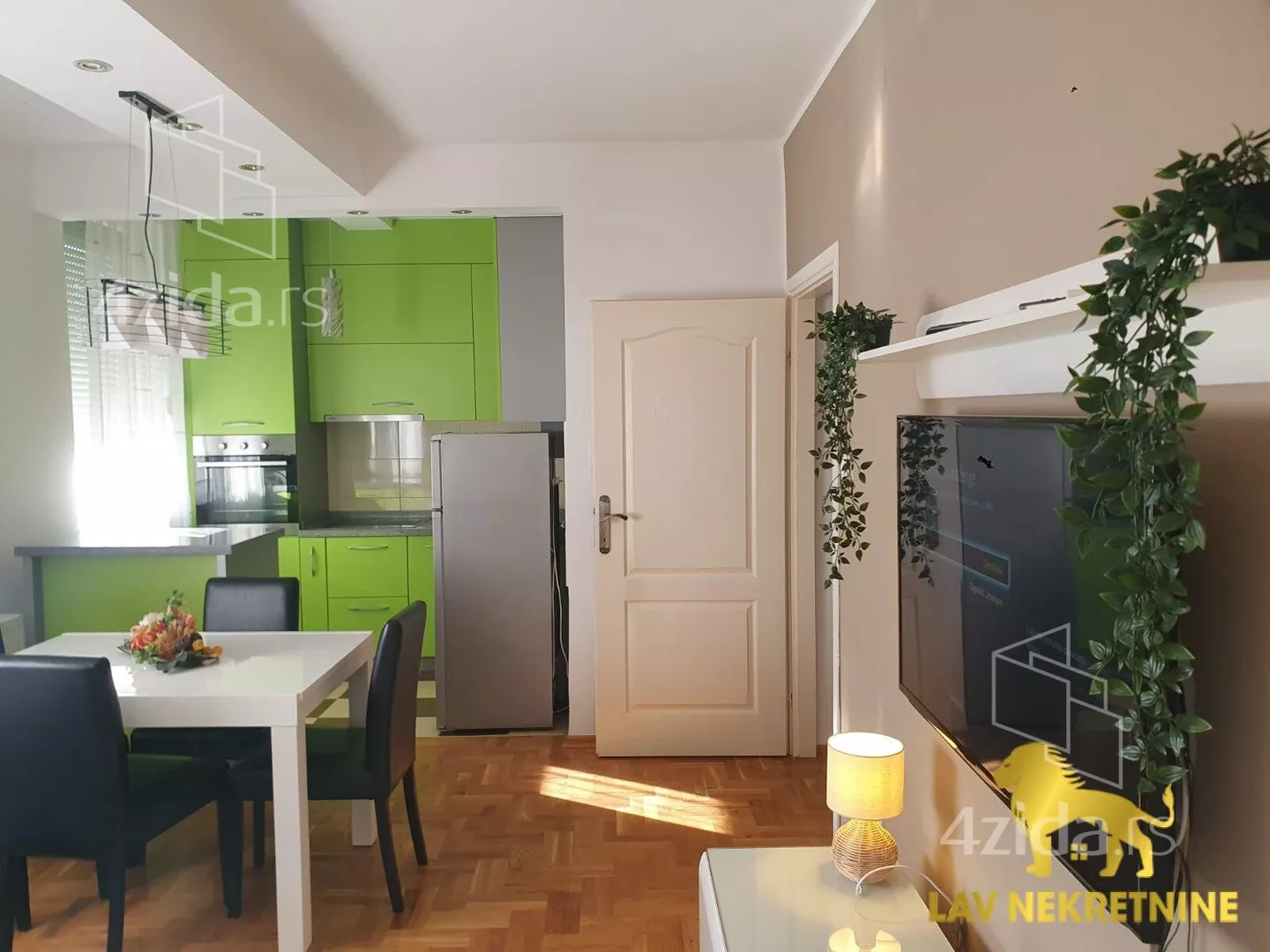 Jednoiposoban stan | 4zida