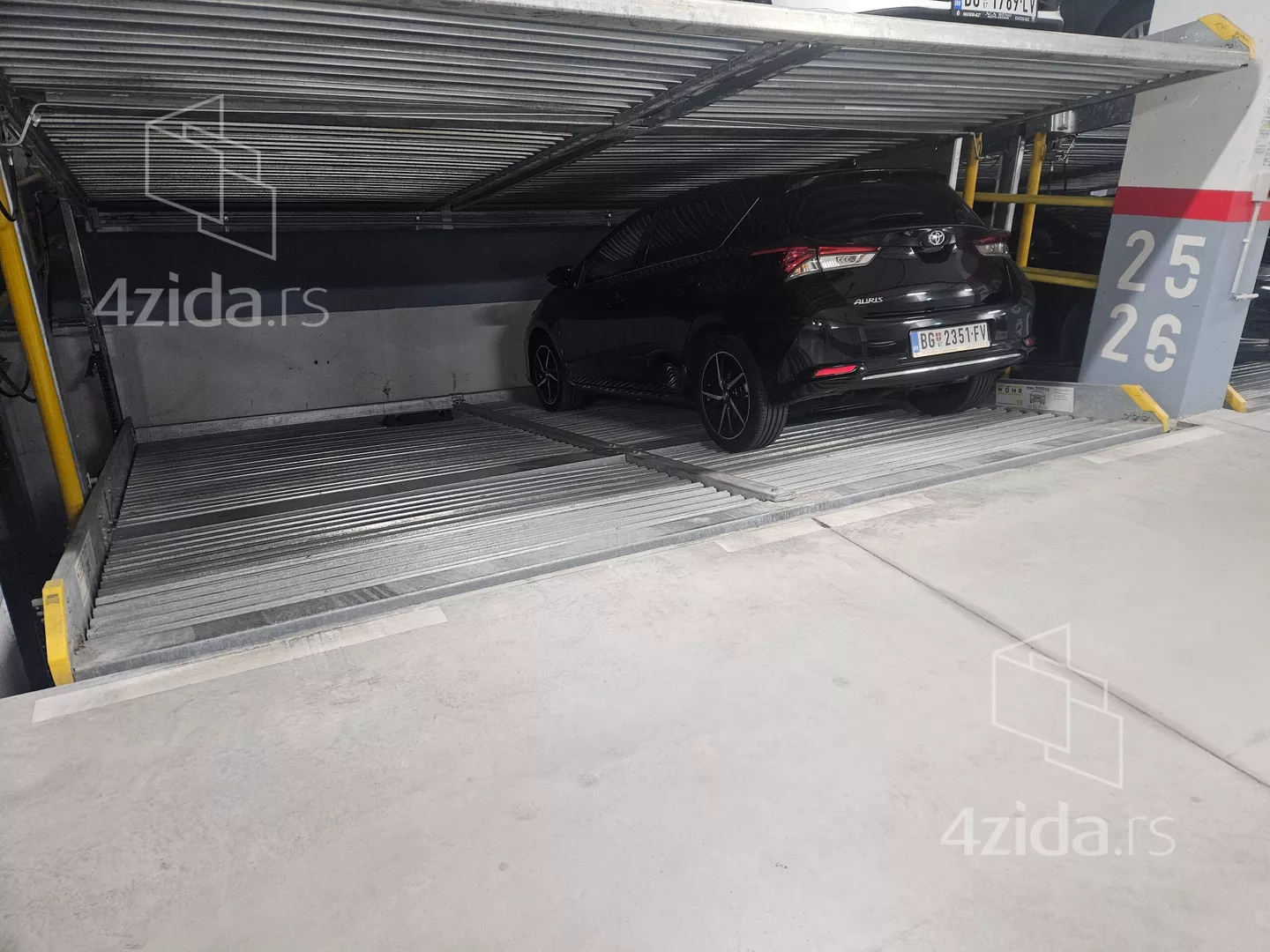 Garaža | 4zida