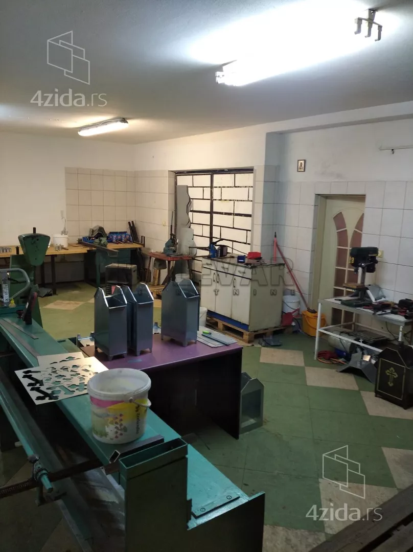 Lokal | 4zida
