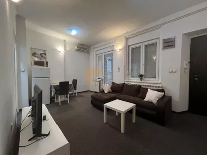 Skupština | 4zida.rs