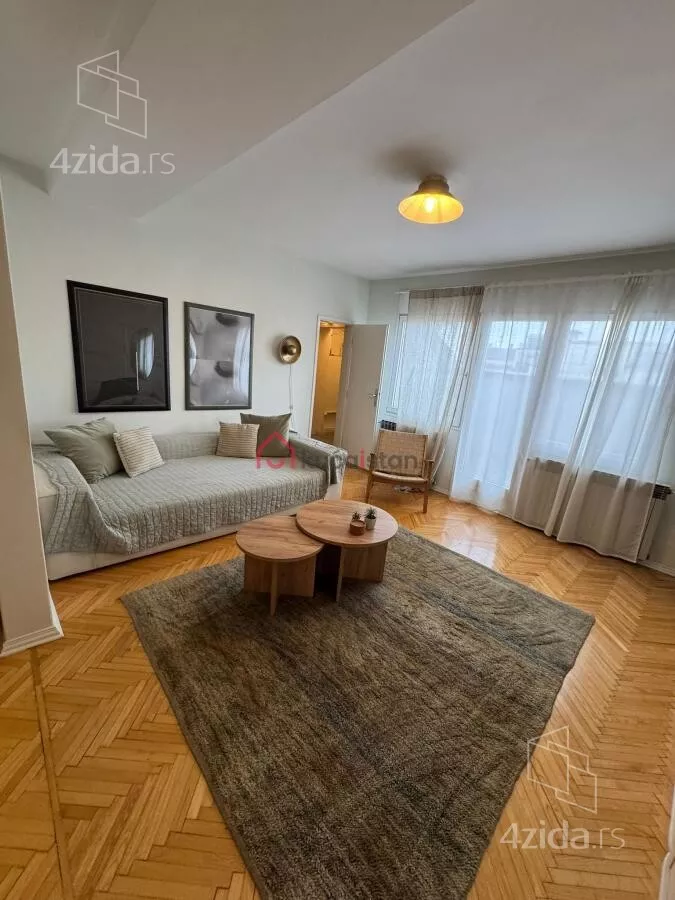 Petosoban stan | 4zida