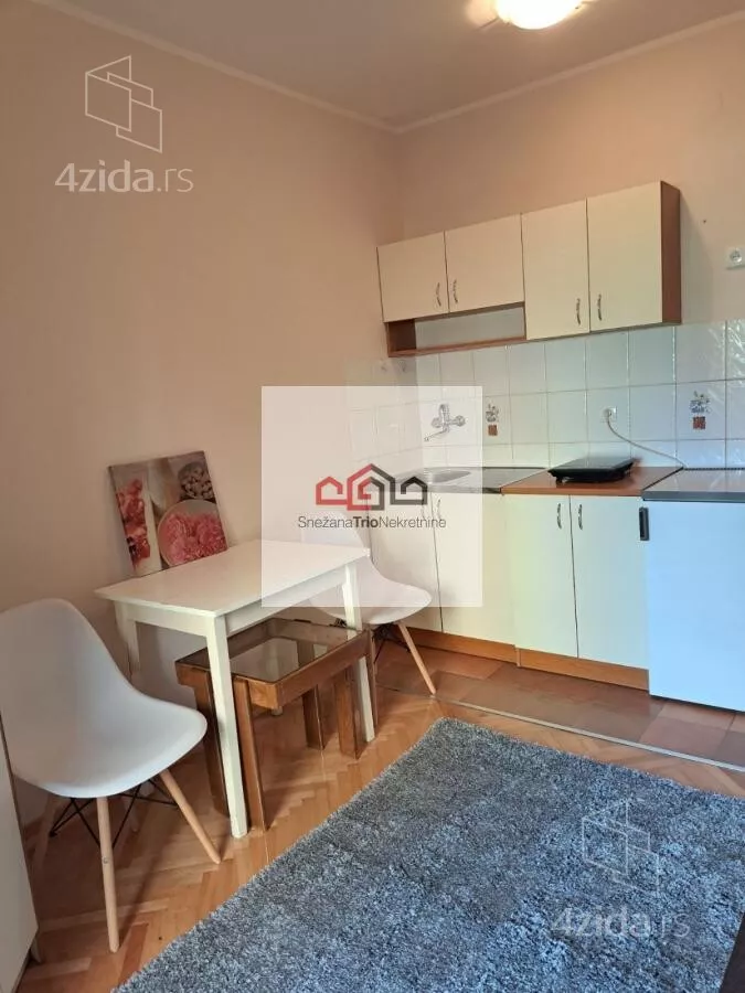 Garsonjera | 4zida
