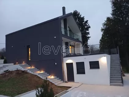 Čerević | 4zida.rs