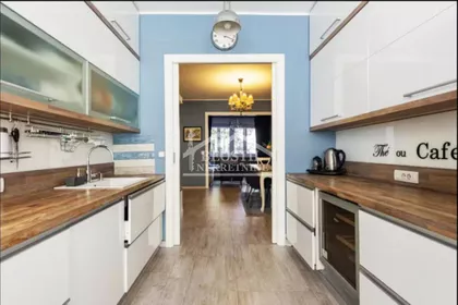 Cetinjska | 4zida.rs