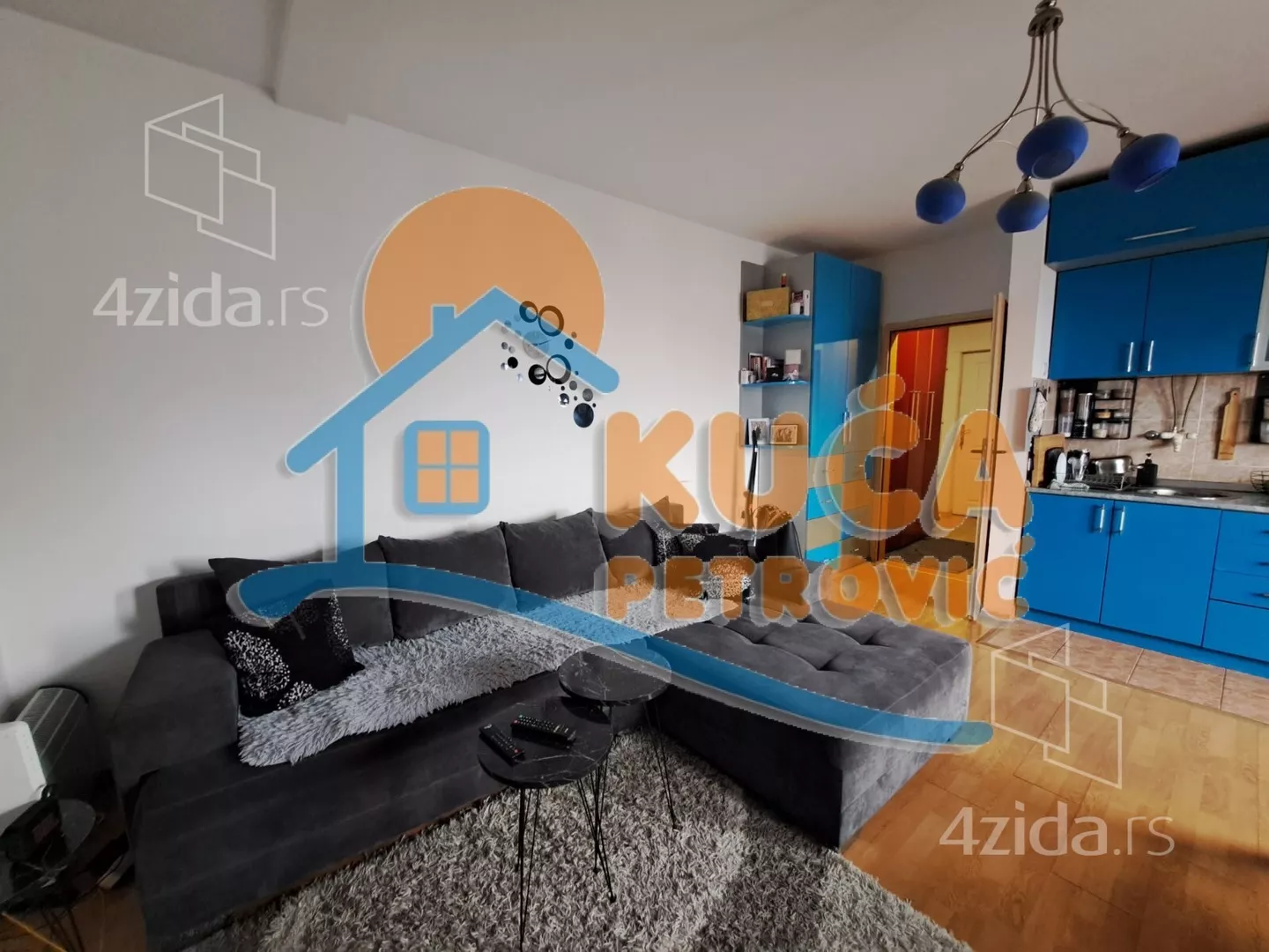 Jednoiposoban stan | 4zida