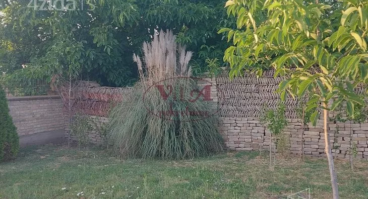 Plac | 4zida