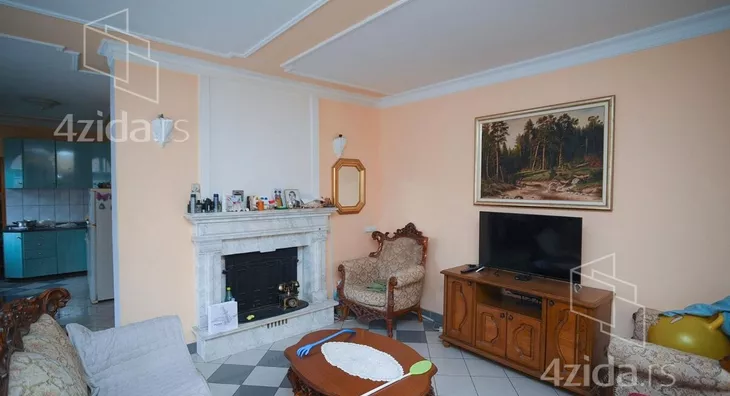 3-etažna kuća | 4zida