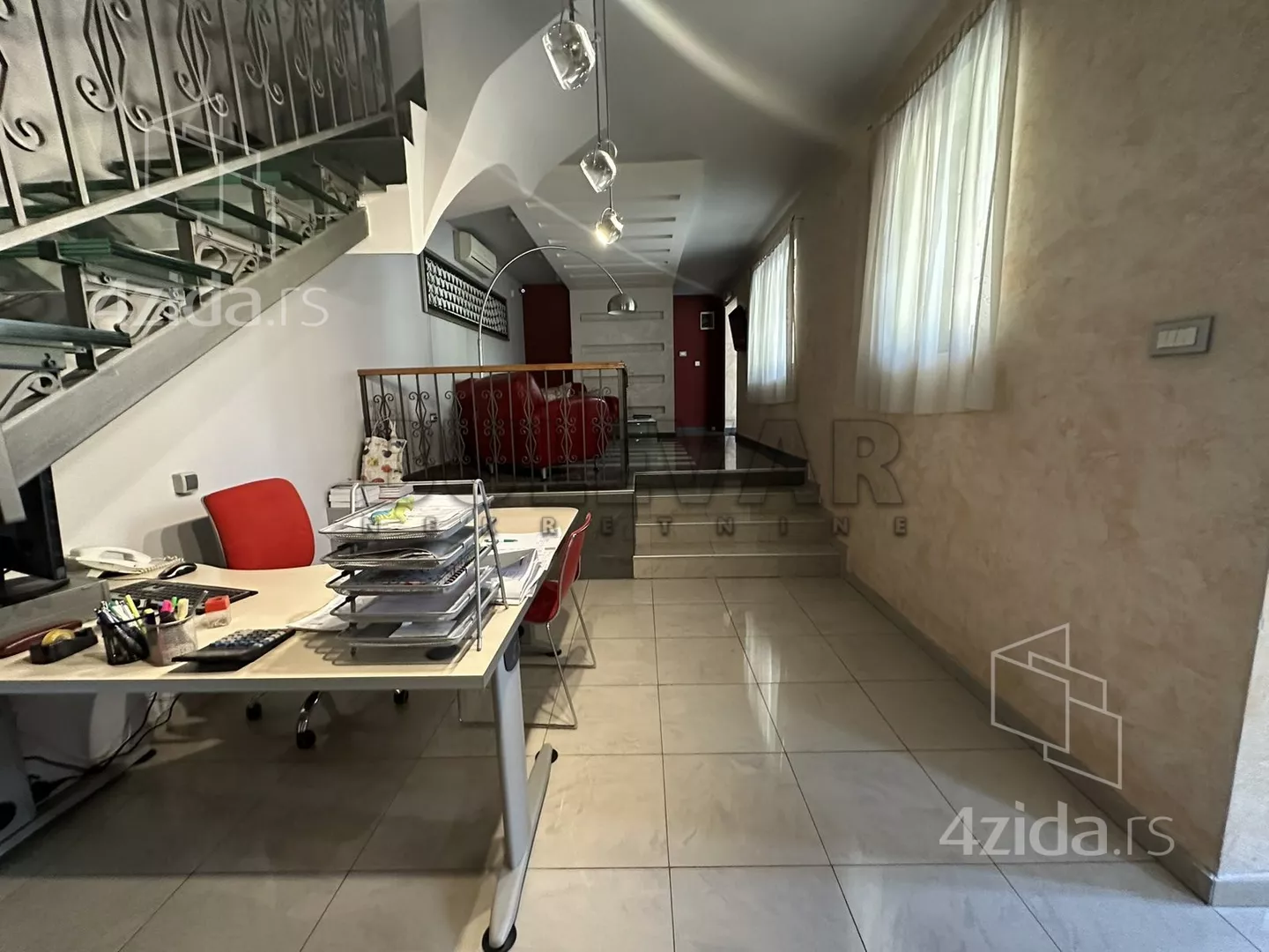 Lokal | 4zida