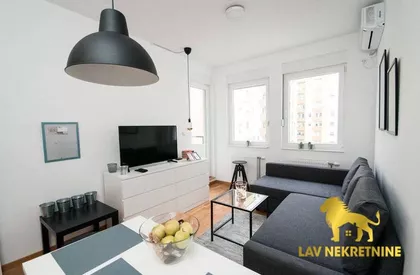 KRALJEVIĆA MARKA | 4zida.rs