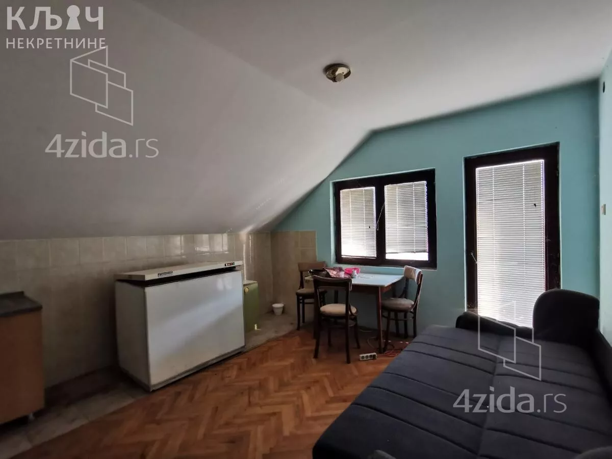 Kuća | 4zida
