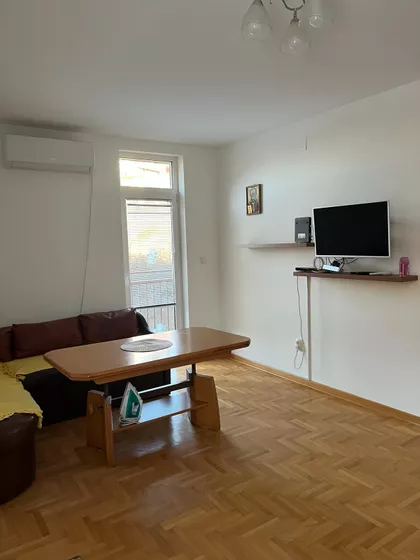 Milovana Vidakovića 24 | 4zida.rs