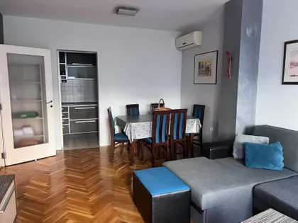 Janka Čmelika | 4zida.rs