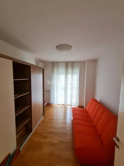 Hram Svetog Save | 4zida.rs