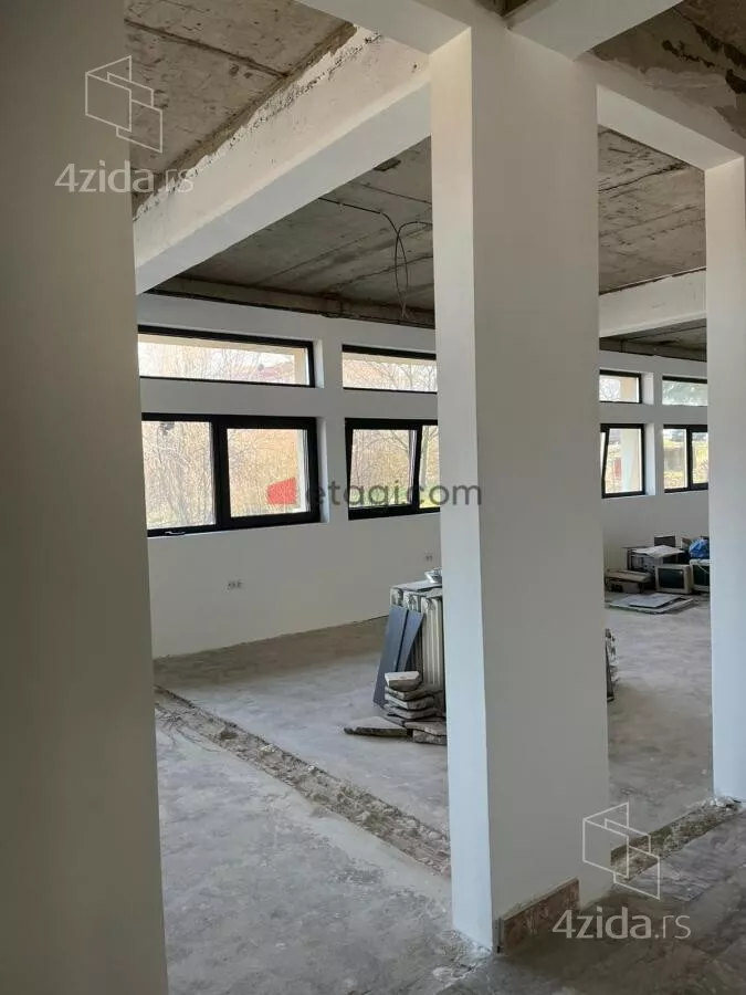 Poslovni prostor | 4zida