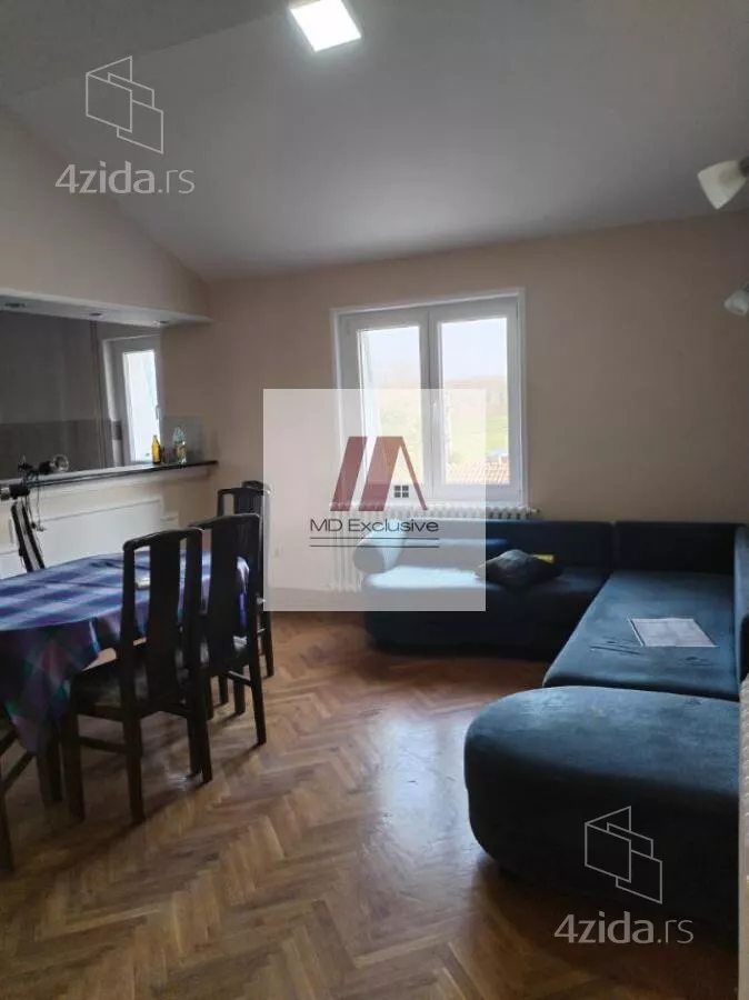 Šestosoban stan | 4zida