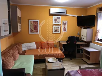 Berislava Berića | 4zida.rs