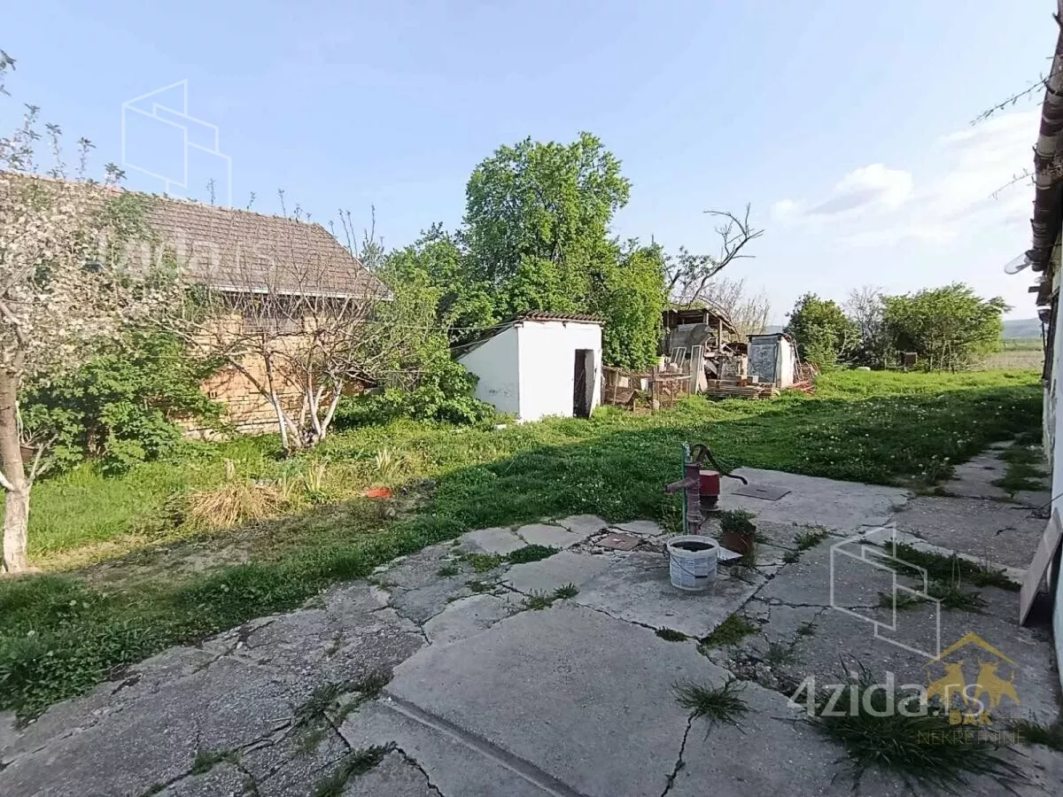 Plac | 4zida