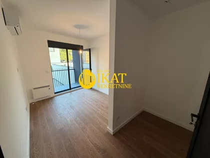 Dr Velizara Kosanovića | 4zida.rs