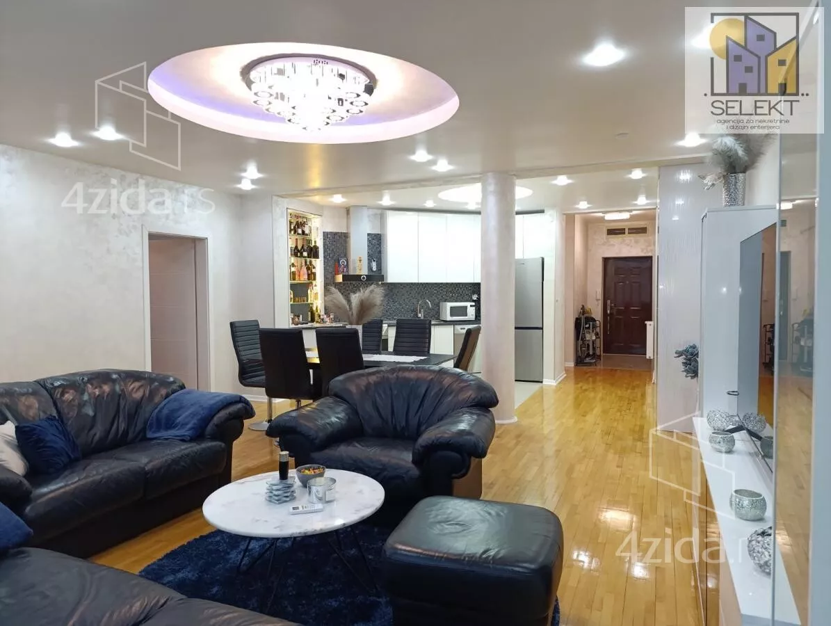 Četvorosoban stan | 4zida