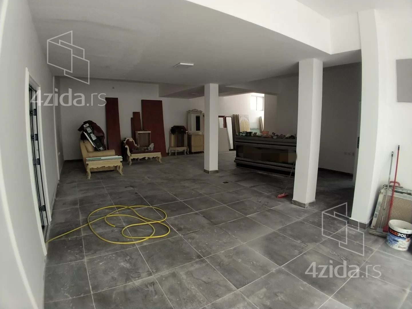 Lokal | 4zida