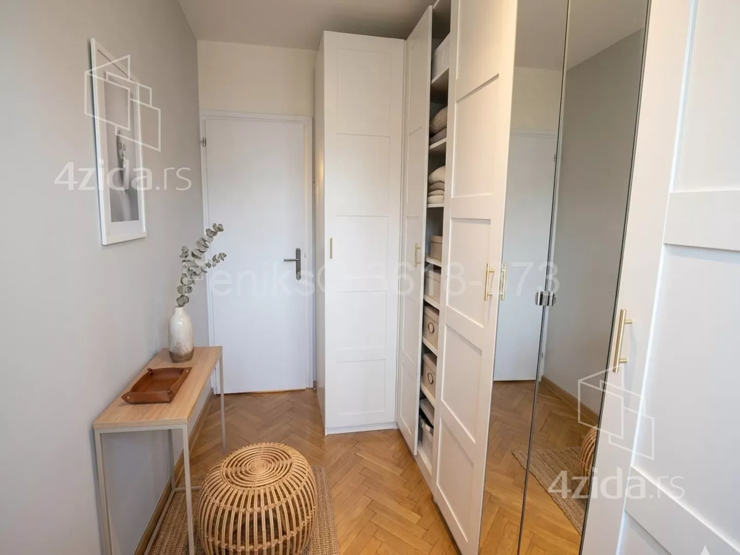 Troiposoban stan | 4zida