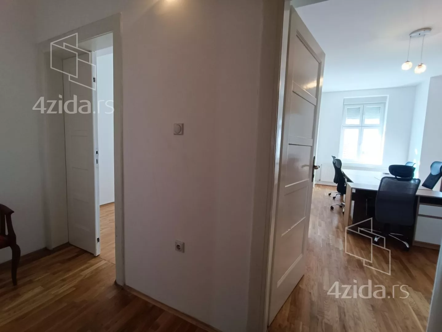 Četvoroiposoban stan | 4zida