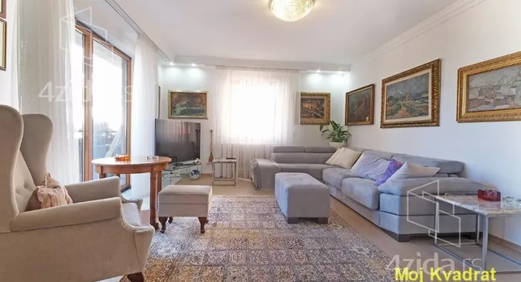 Četvoroiposoban stan | 4zida