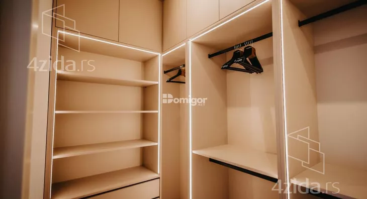 Petosoban stan | 4zida