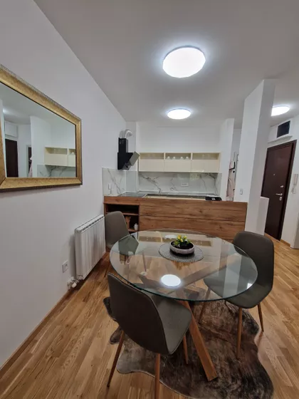 Miloša Obrenovića | 4zida.rs