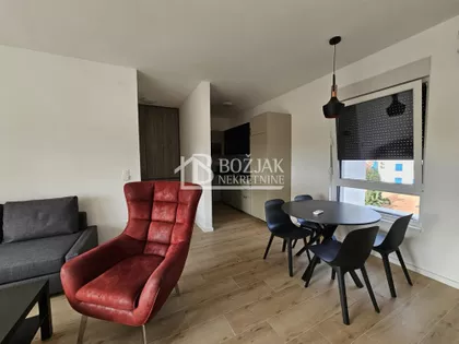 Žitni Trg | 4zida.rs