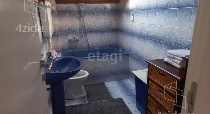 3-etažna kuća | 4zida