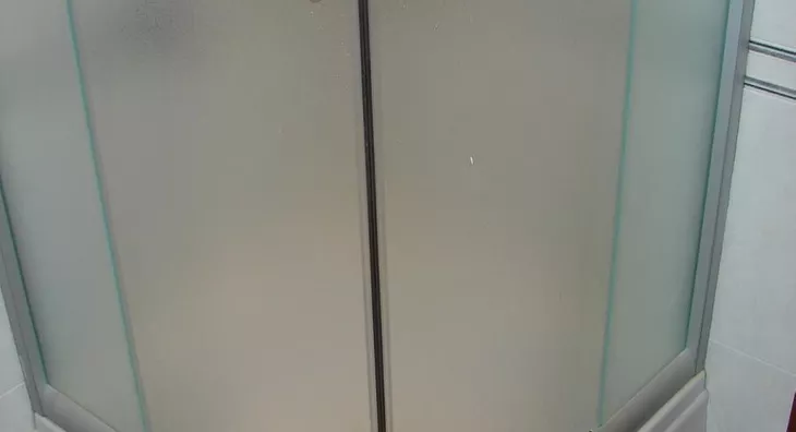 Šestoiposoban stan | 4zida