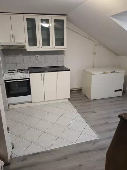 Višnjička Banja | 4zida.rs