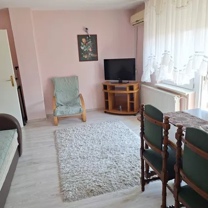 Sremska | 4zida.rs