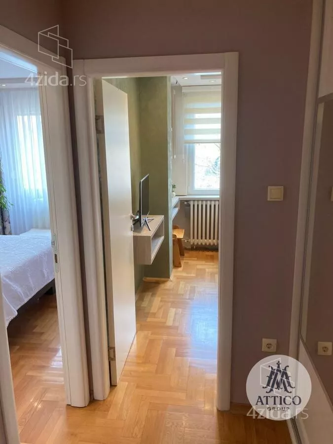 Troiposoban stan | 4zida