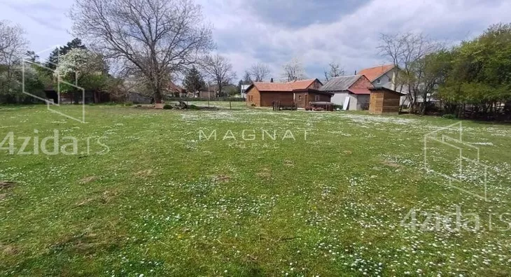 Građevinsko zemljište | 4zida